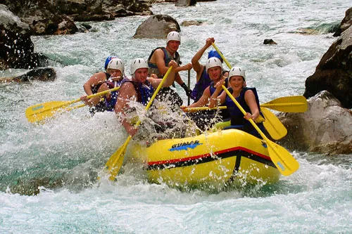 Rafting po brzicah Soče